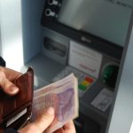 De las pizarras tradicionales a los algoritmos: El pulso de los gigantes bancarios
